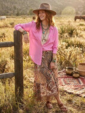 La Miel Pink Textured Button Down Shirt Small Hi-Low Satin Blouse